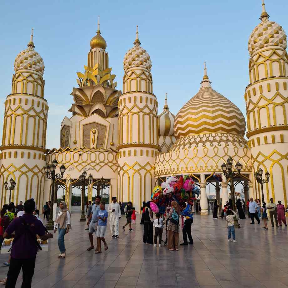 Vivre une expérience immersive au Global Village-Laflocellière